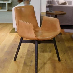 Amelie Leder Oman Cognac 50105 Gestell Eichenholz Schwarz Gebeizt