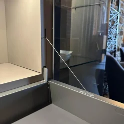 Anbaukombination Wall System Lack Matt Tortora Piombo Grau Vitrine Rauchglas