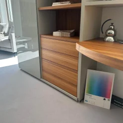 Anbauwand Mega Design Lack Seidengrau Grau Akzent Kernnussbaum