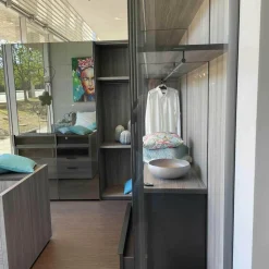 Ankleide Gliss Master Korpus Böden Rückwand aus Zirbelkiefer Silber mit Beleuchtung