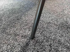 Armlehnenstuhl Ginger Ale Leder Latte Bianco Weiß Gestell Schwarz Lackiert