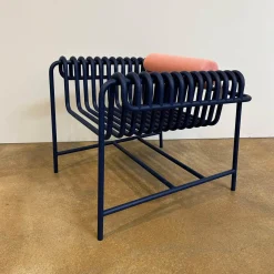 Armlehnstuhl 22 24 Gestell Gebogenes Stahlrohr Kobaltblau Blau Pulverbeschichtet Mit Rückenrolle