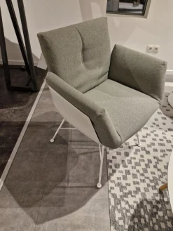 Armlehnstuhl Alvo Stoff 7208 Steingrau Schale Lack Schneeweiß Drahtgestell Schneeweiß Lackiert Mit Kunststoffgleitern