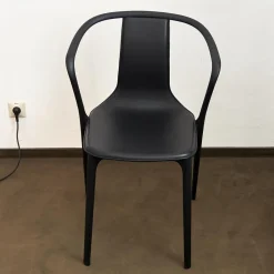 Armlehnstuhl Belleville Bezug Leder Premium Schwarz Gestell Polyamid Spritzguss Tiefschwarz