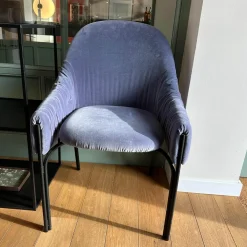 Armlehnstuhl Celine Low Stoff Harald 652 Blau Gestell Metall Schwarz