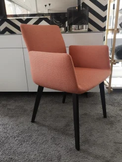 Armlehnstuhl Jalis Stoff 10071 Grapefruit Orange Rot Gestell Eiche Massiv Dunkel Lackiert Mit Kunststoffgleitern