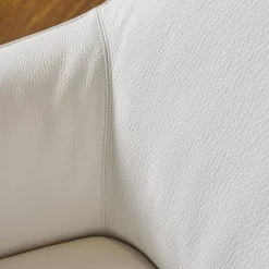 Armlehnstuhl Mara Cruz Bezug Leder Senso 9050 Pampas Weiß Drehgestell Epoxy E.220