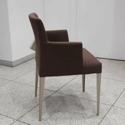 Armlehnstuhl Melandra Gestell A Matt Vernickelt