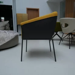 Armlehnstuhl Milo Leder Glove Dolphin Stoff Lisboa Col. 20 Gestell Metall Anthrazit M23