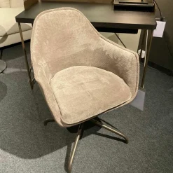 Armlehnstuhl Sophie Moover Stoff Cozy 022 Taupe Beige Außen Leder Belsoave Stone Beige Drehgestell Rauchbraun