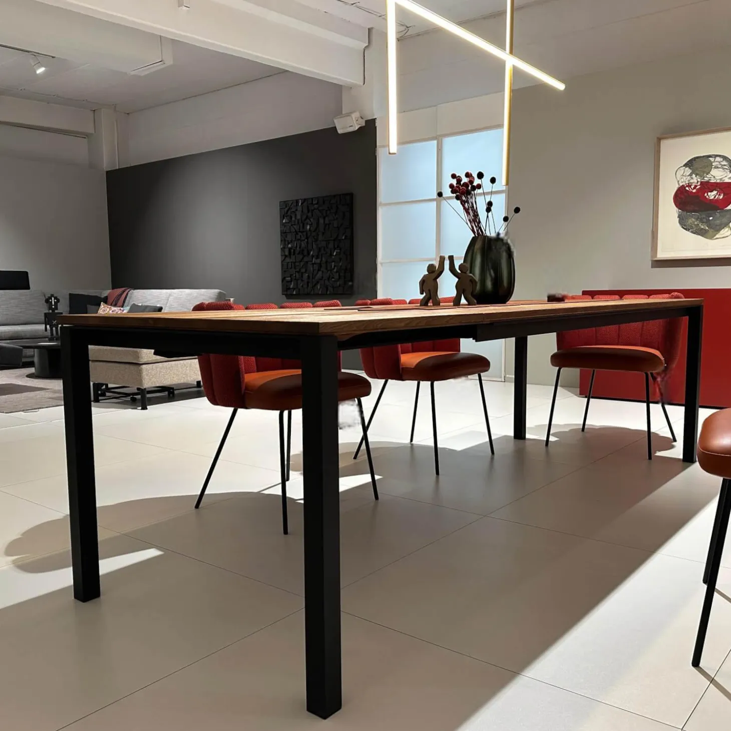 Ausziehtisch S600 Platte Eiche Geräuchert Natur Geölt Füße RAL 9005 Tiefschwarz Schwarz Pulverbeschichtet Matt