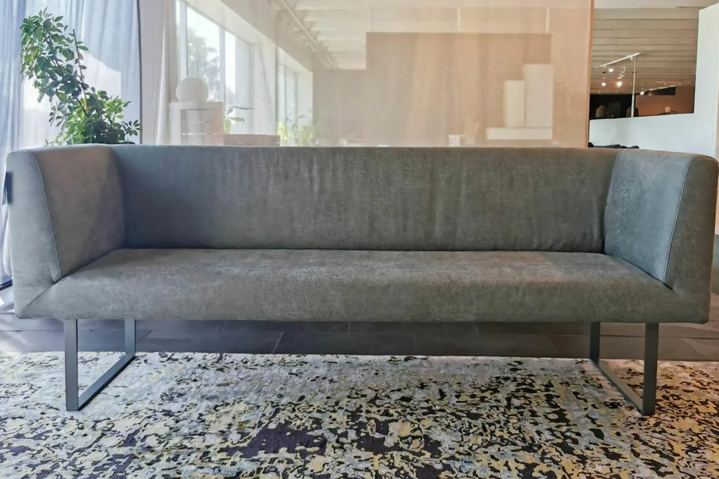 Bank Lena Stoff Webstoff mit Lederlook Pewter Graubraun Gestell Grau Pulverbeschichtet