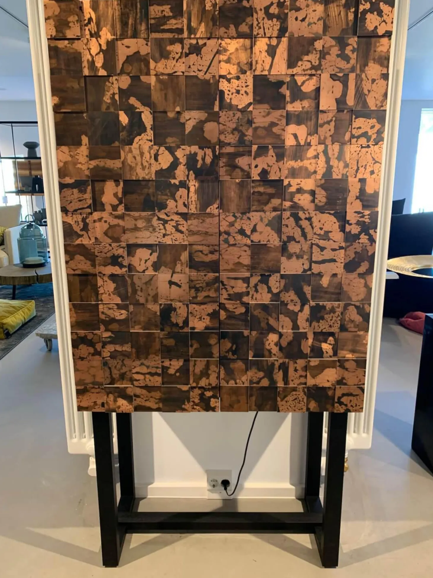 Barschrank Shape 40 Cuivre Quadrat Kupfer Oxidiert Patiniert Schutzlackiert