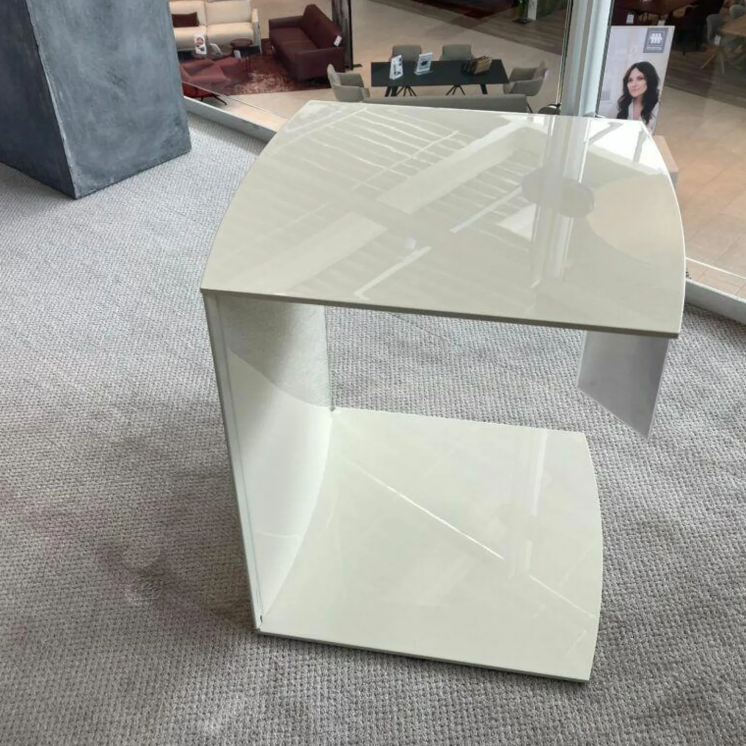 Beistelltisch 8300-517 Platte Weiß Hochglanz Lackiert Gestell Weiß