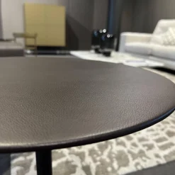 Beistelltisch Bob Platte Leder SC 80-Bruno Havana Caffe Schwarz Gestell Stahl Nickelbrüniert Schwarz