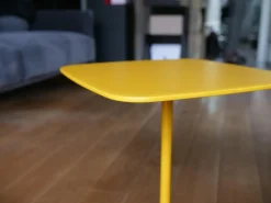 Beistelltisch Jalis Quadratisch Lack RAL 1004 Sonderfarbe Gelb