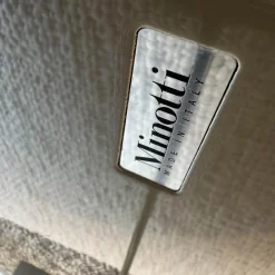 Beistelltisch Lelong Tavolo Platte Lack Capucchino Braun Grau Hochglanz Gestell Metall Schwarz Pulverbeschichtet