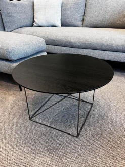 Beistelltisch Pilotis T 7706 Tischplatte Eiche Massiv Dunkel Lackiert Schwarz Gestell Metall Schwarzchrom