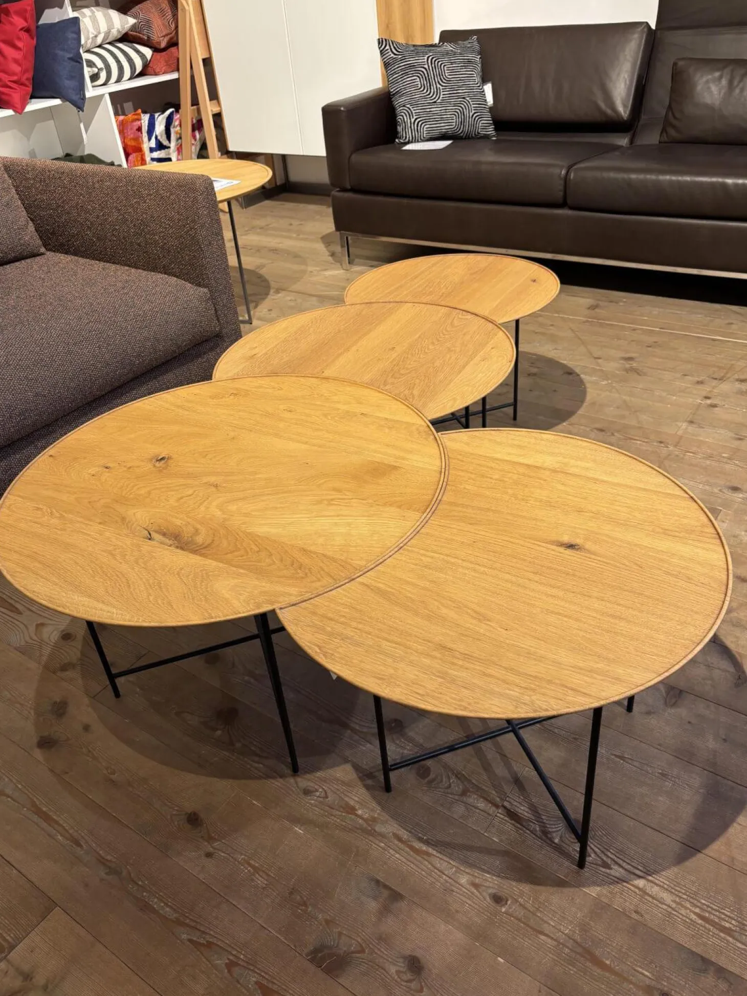 Beistelltisch Set Sichel Platten Knorrige Eiche Natur Geölt Gestell Rundstahl Schwarz Pulverbeschichtet