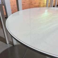 Beistelltisch Steely Mit Rand Keramikplatte Marimi Calacatt Gestell Strukturlack Kristallweiß