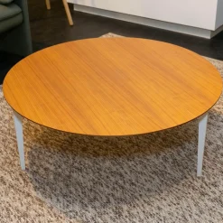 Beistelltisch T2 Rund Platte Nussbaum Matt Lackiert Füße Metall Weiß Lackiert