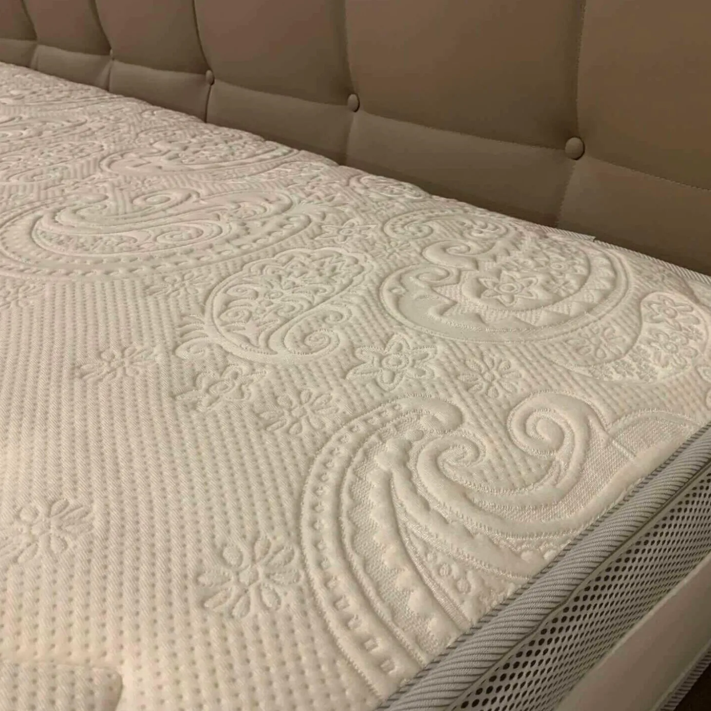 Bett Bohemian Leder Monza Braun mit Matratze H1/H2