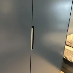 Bett Izzy Lack M82 Atlantic Blau Grau Inklusive Matratzen Mit Schrankwand Collect Plus Innen M82 Atlantic Blau Grau Außen M83 Navy Dunkelblau Ohne Beleuchtung