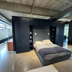 Bett Izzy Lack M82 Atlantic Blau Grau Inklusive Matratzen Mit Schrankwand Collect Plus Innen M82 Atlantic Blau Grau Außen M83 Navy Dunkelblau Ohne Beleuchtung