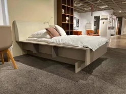 Bett mit Anbauregal Skara Schlafen Lack Cashmere (R4)