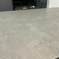 Bistrotisch Bistro P Tischplatte Keramik Focus Piombo Gestell Metall Schwarz