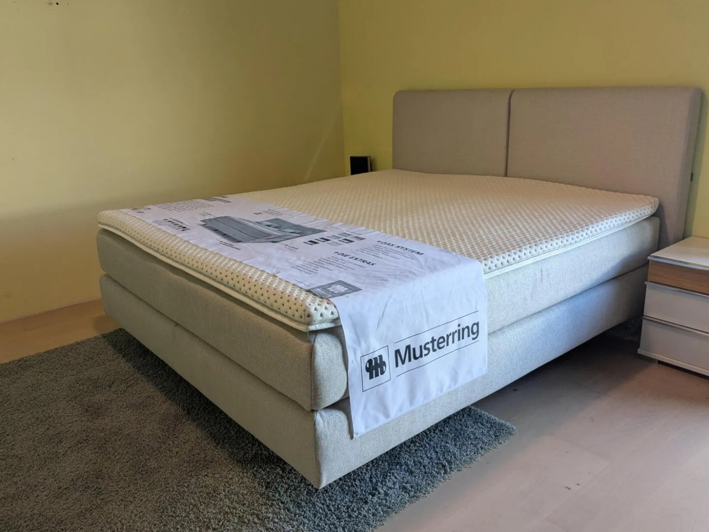 Boxspringbett Elias Stoff 87017 Mitttelgrau mit Matratze und Topper