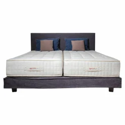 Boxspringbett Fine Stoff Passion Blau Füße Cube Wenge mit 2 Obermatratzen