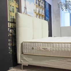 Boxspringbett Moon Bezug Stoff Fuß Colette Inklusive 2 Untermatratzen Omega Spring Und 2 Obermatratzen Imeprial Air Spring Prestige Sowie Matratzenauflagen Seine Und Alma Préstige Und Kissen