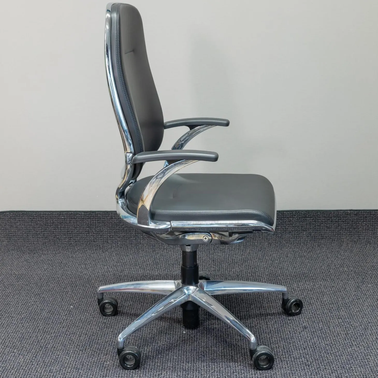 Bürodrehstuhl AL 3 Leder Schwarz 5-Sternfuß Auf Rollen