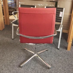 Bürostuhl Valea Elle Bezugsstoff Swing 806 Rot Vierfuß Kreuz Gestell Verchromt Mit Hohem Rücken