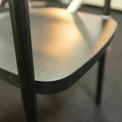 Chair 2 Gestell Esche Massiv Schwarz Metallrohr Weiß Matt Sitzfläche Birkenholz mit Massivesche