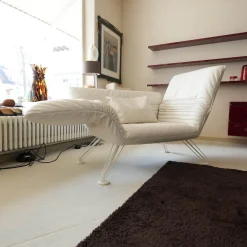 Chaiselounge Winfried Totzek Leder Select Weiß Füße Metall Weiß