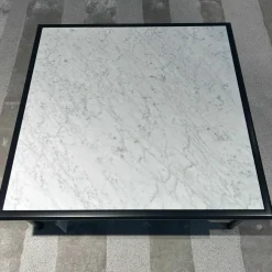 Couchtisch 901-211 Platte Marmor Carrara Grau Geledert Gestell Buche Verkehrsschwarz Lackiert