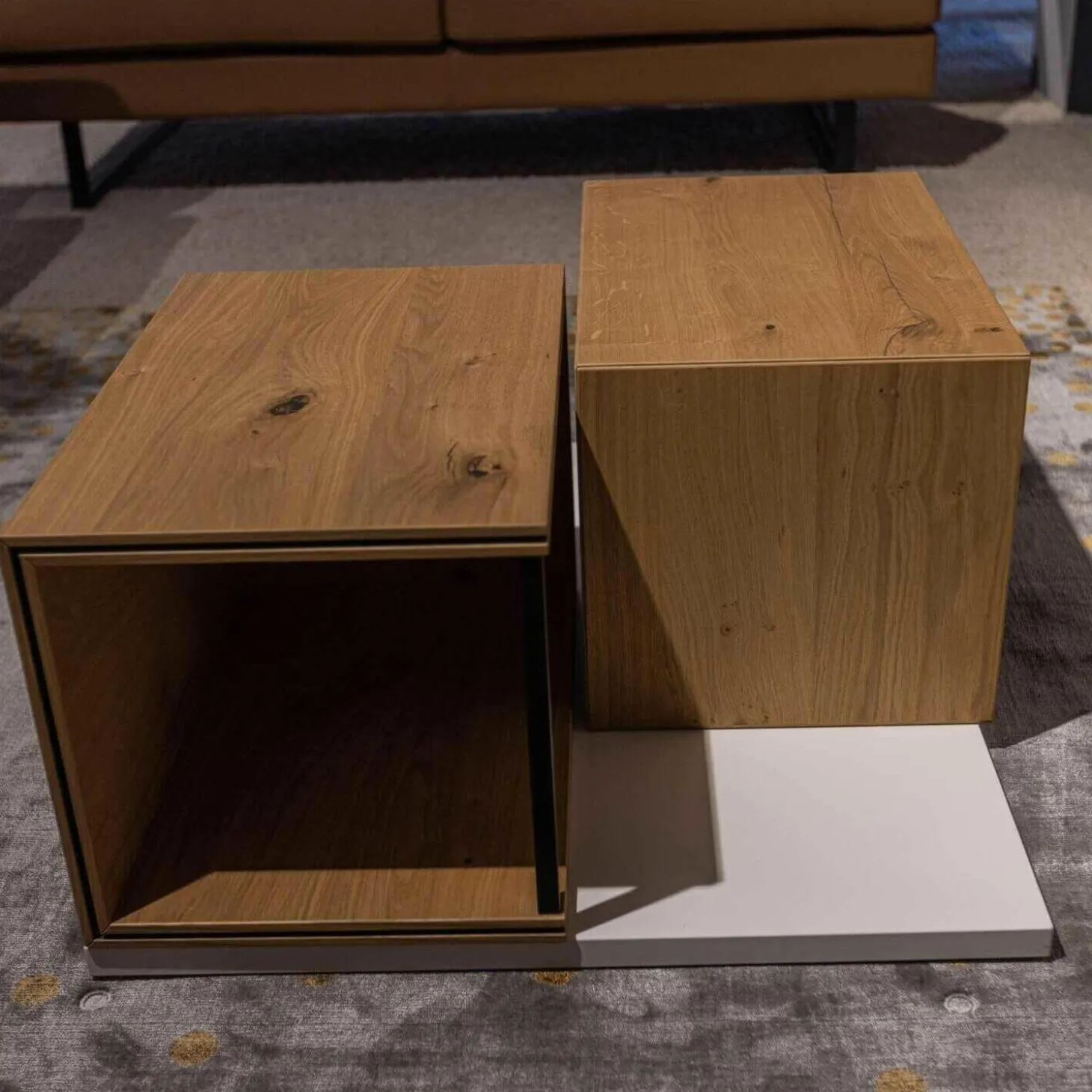 Couchtisch Fablo Würfelform Balkeneiche Lack Bianco Weiß Matt