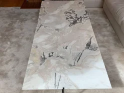 Couchtisch Icaro Stone Marmor White Marble Untergestell Mattschwarz Lackiert
