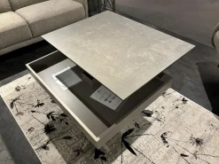 Couchtisch K 585 Sesam Platte Keramik Fokos Piombo Grau Korpus MDF Sikkens E4 05 45 Taupe Grau Braun Fuß RAL 9005 Tiefschwarz Lackiert Rollbar Mit Höhenverstellung