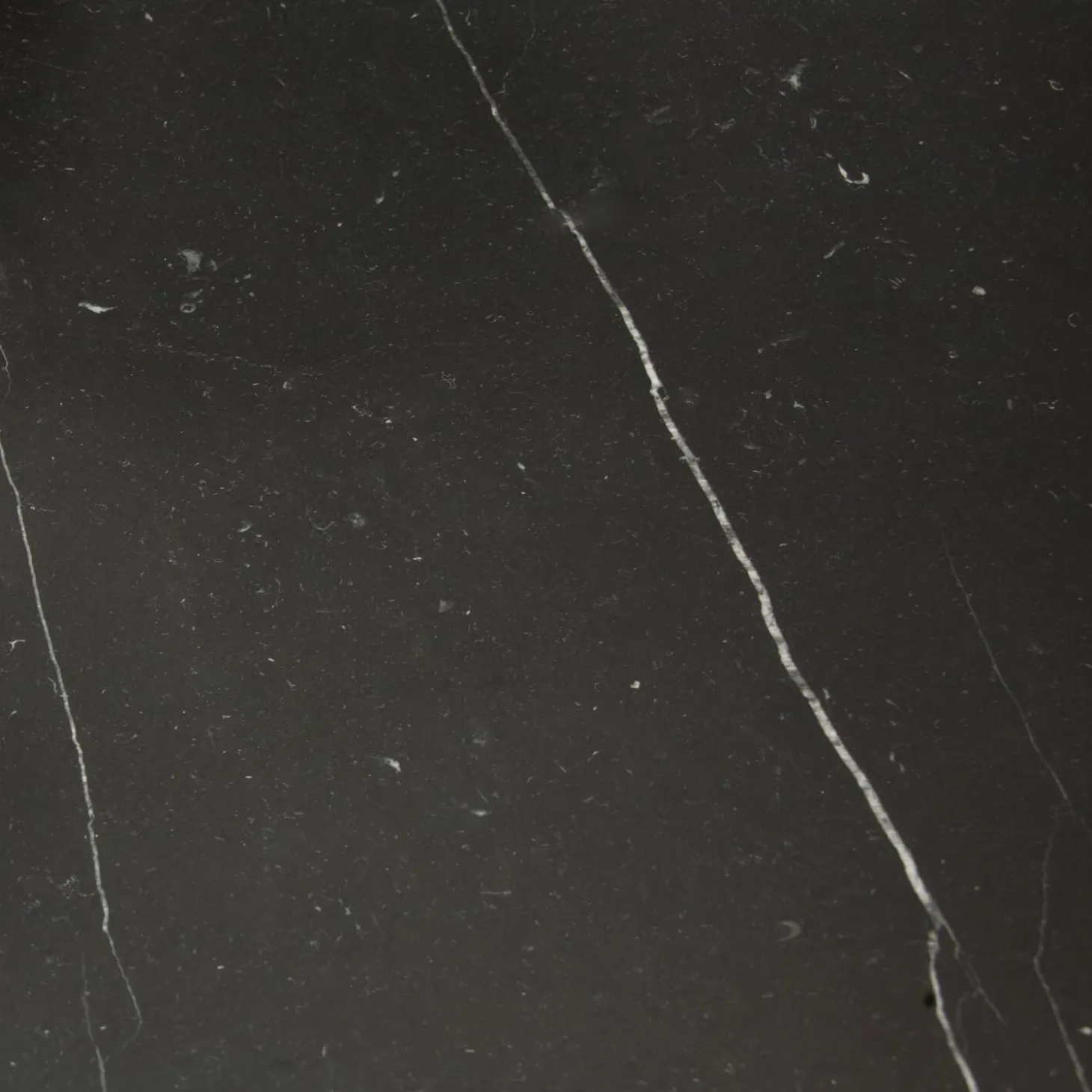 Couchtisch Maru Platte Marmor Schwarz Marquinia Matt Gestell Metall Schwarz Satiniert