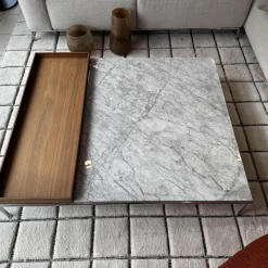 Couchtisch Mex Hi Platte Marmor Mianco Carrara Beige Gestell Metall Verchromt Inklusive Tablett Amerikanischer Nussbaum