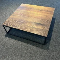 Couchtisch SC 54 Platte Eiche Geköhlt Gelaugt Gekalkt Gestell Tiefschwarz