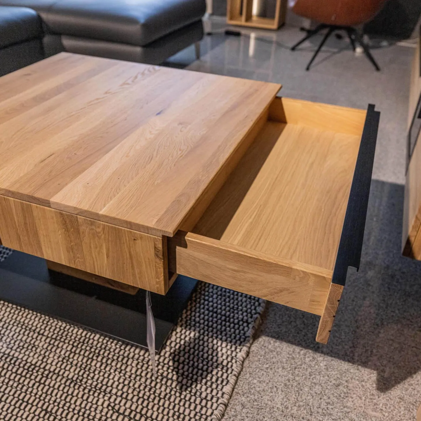 Couchtisch WK 490 Baristo Asteiche Bianco Rillenoptik Mit Liftfunktion Und Schubkästen