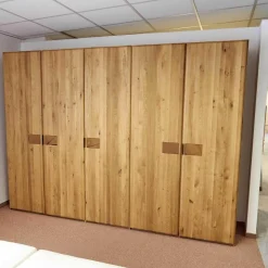 Drehtürenschrank Endlosschrank Wildeiche Massiv Parkettverleimt mit Beleuchtung