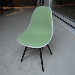 Eames Platic Sidechair DSW Vollpolster Stoff Hopsak Wiesengrün Elfenbein Kederfarbe Weiß Gestell Ahorn Schwarz