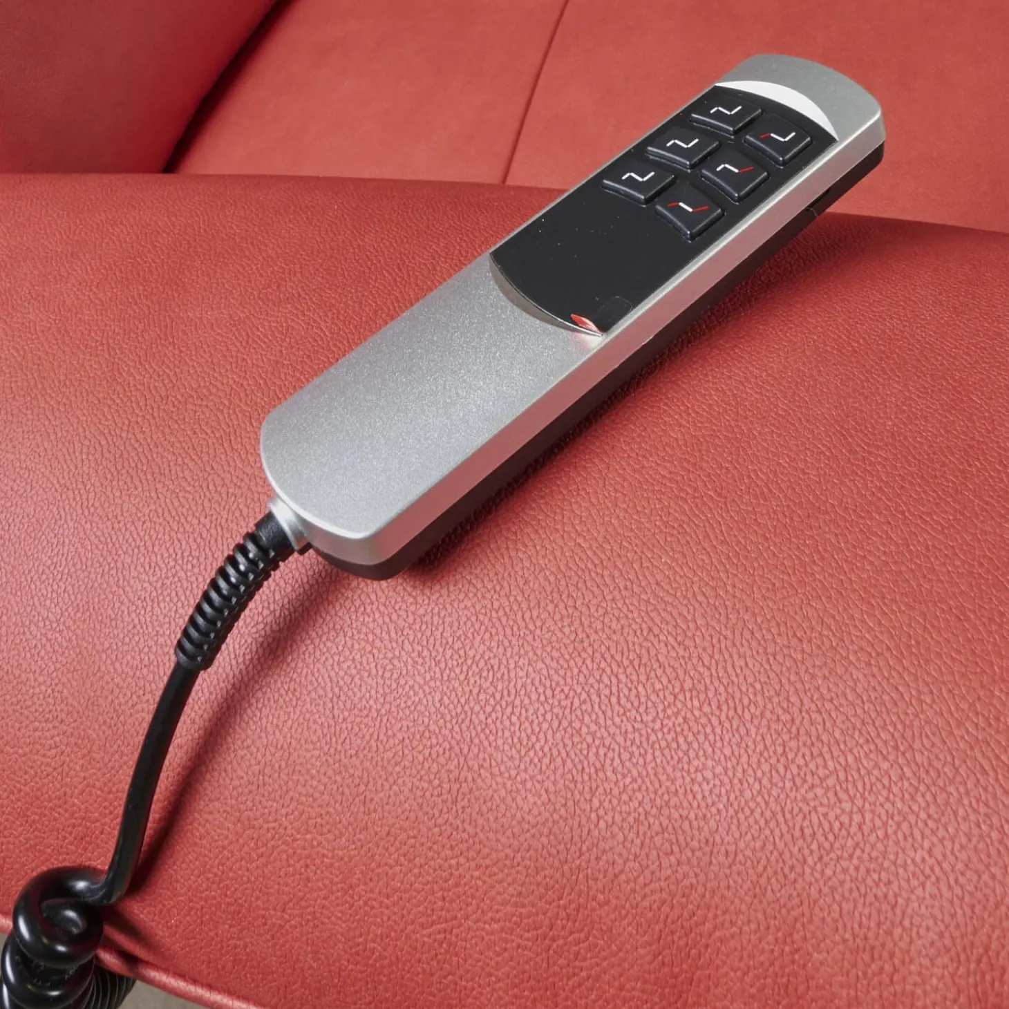 Eckgarnitur Luna Bezug Leder Kevin Cherry Fuß Schwarz Matt Mit Elektrischer Verstellung