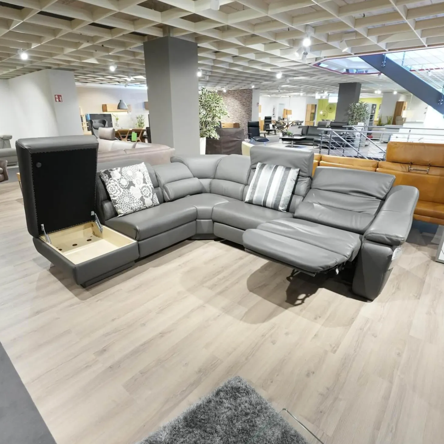 Ecksofa 1330 Callas Leder 24 Longlife Zinn Grau Mit Elektrischem Wall Free Beschlag