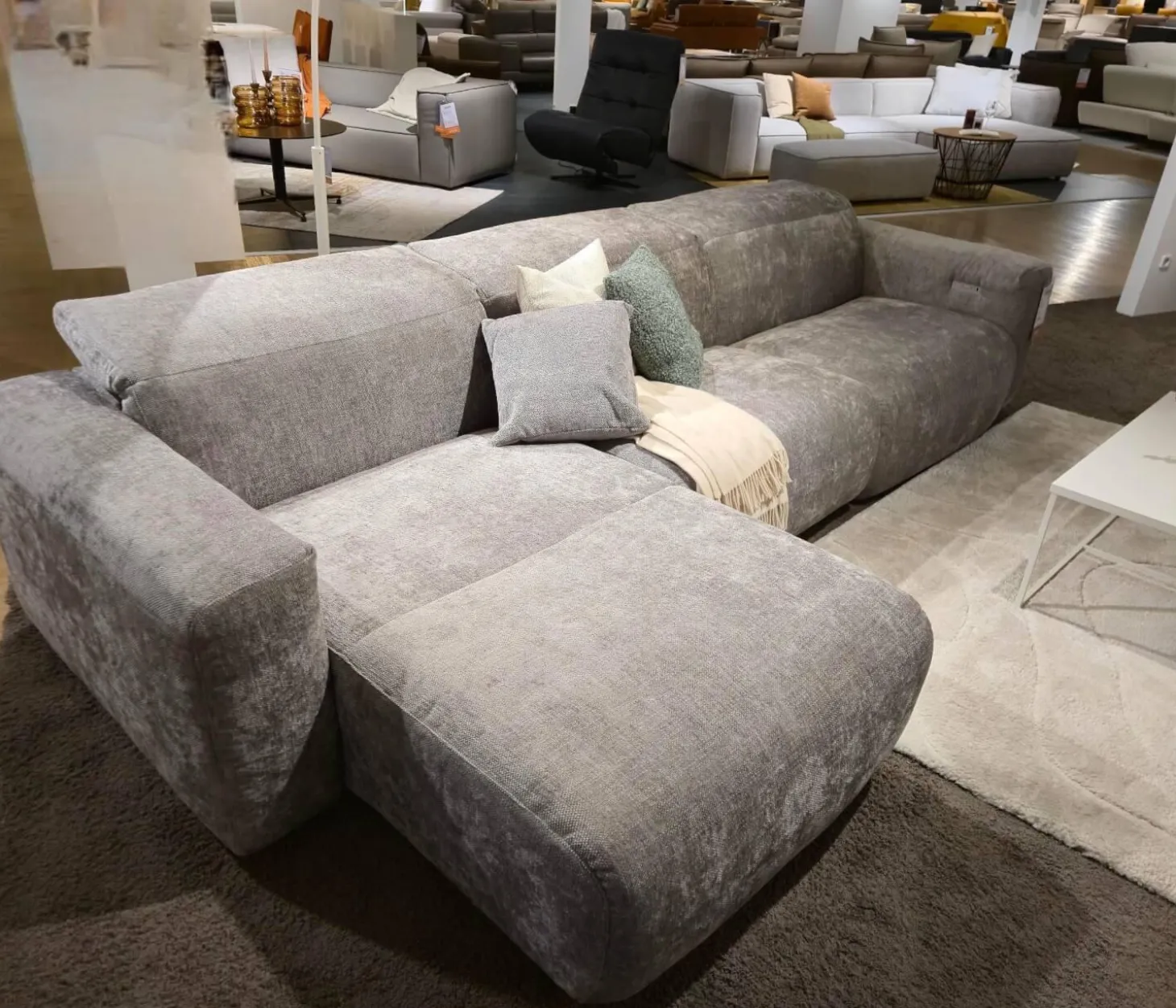 Ecksofa 34000 Dwayne Stoff V87 21 Silver Grau Füße Kunststoff Schwarz Mit Kopfteilverstellung